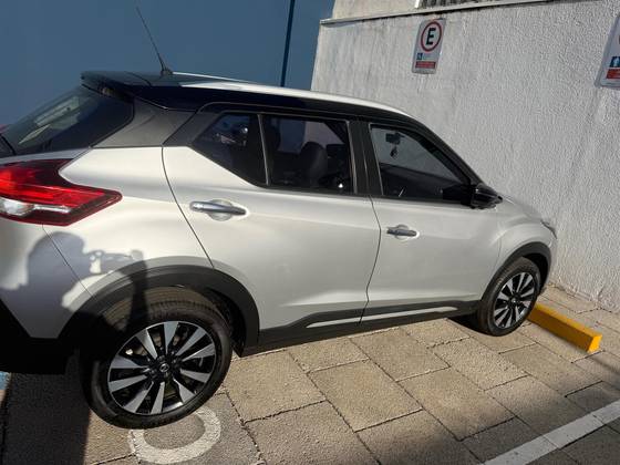 NISSAN KICKS 1.6 16V FLEXSTART SL 4P XTRONIC